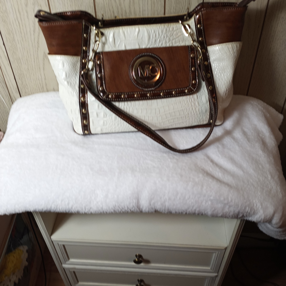 Elegant White and Brown Shoulder Bag